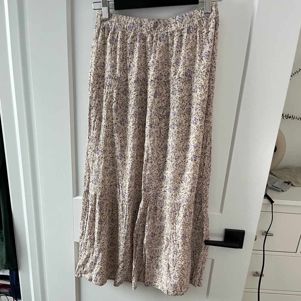 Gentle Fawn Lavender and Beige Floral Skirt - Picture 4 of 5